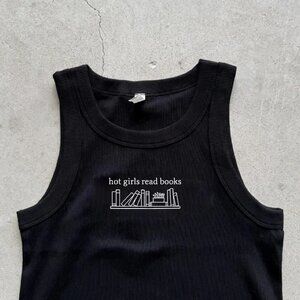 Hot Girls Read Books Book Lover Reading Tank Top Embroidered Cropped